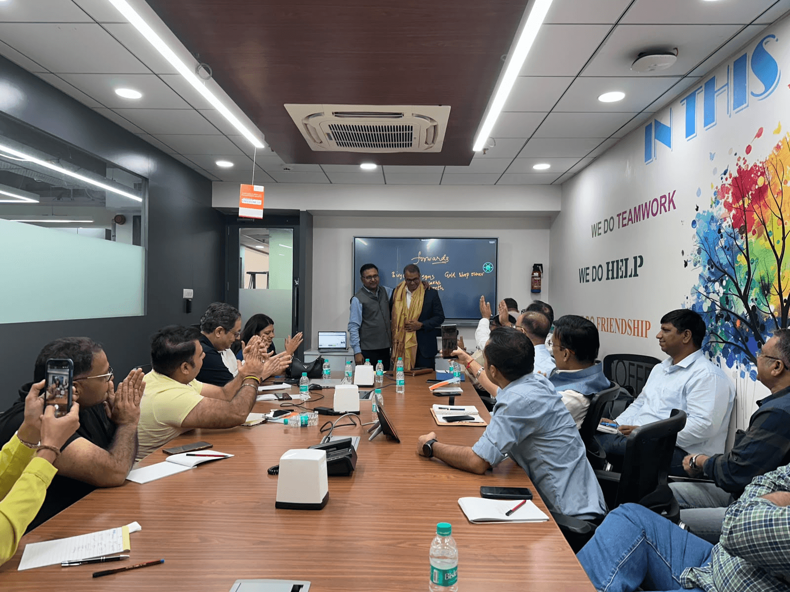 Participants applauding during the Delhi NISM V-D classroom training session