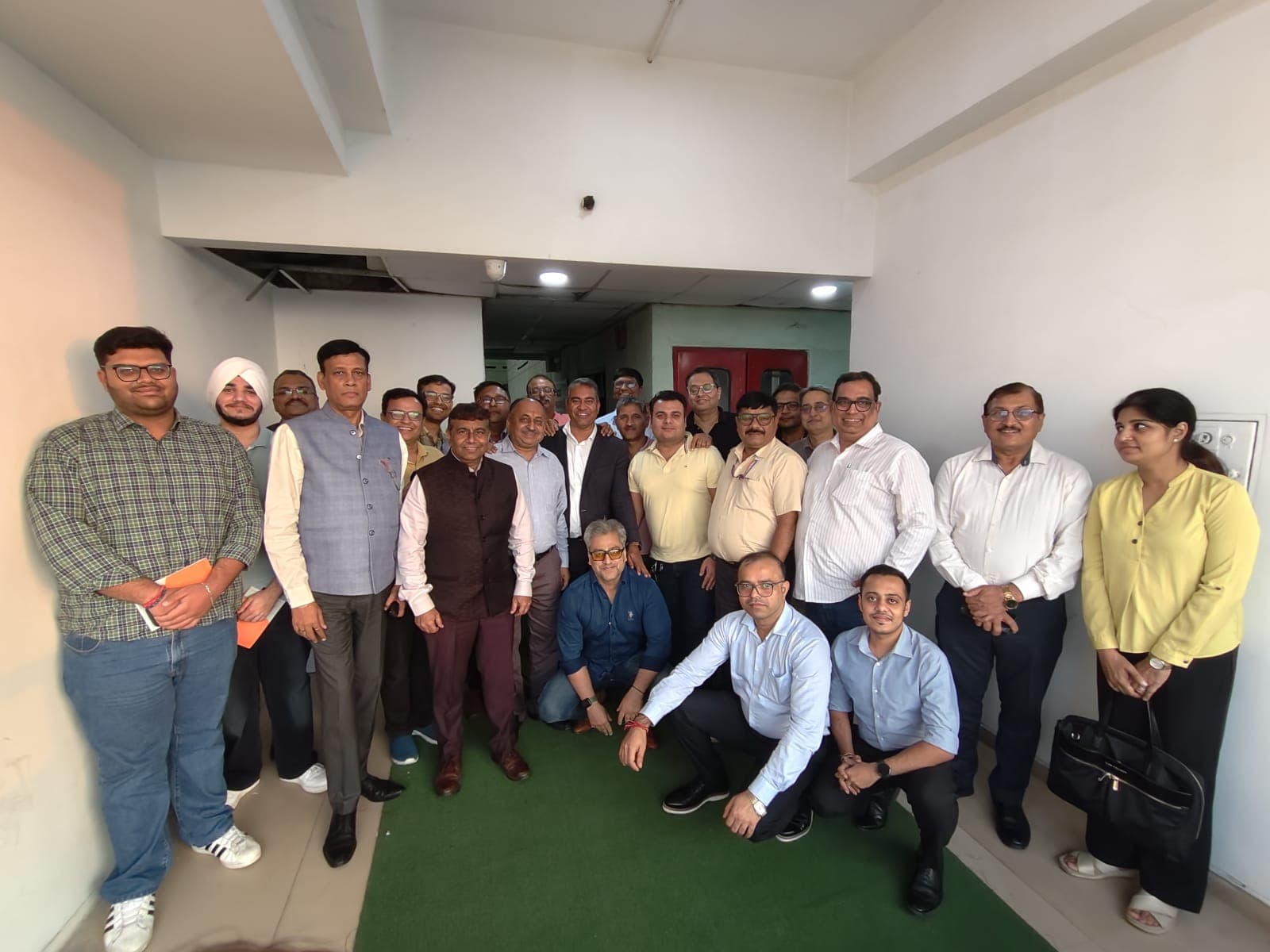Delhi MFD community group photo after SIFPrime's NISM V-D offline training